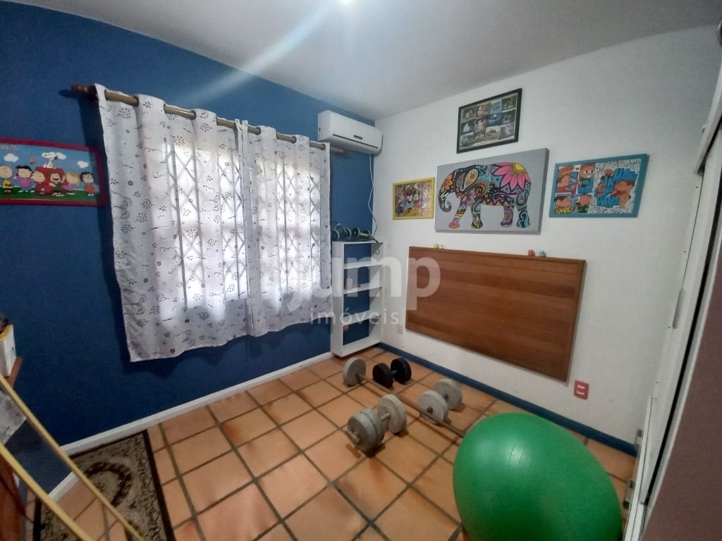 Casa à venda com 3 quartos, 200m² - Foto 18