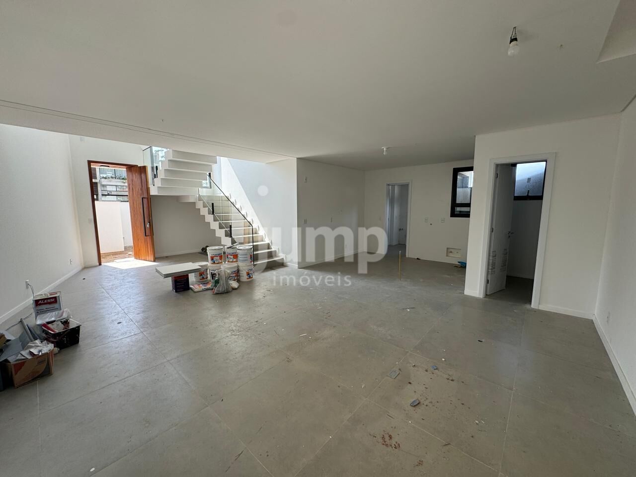 Casa à venda com 3 quartos, 192m² - Foto 2