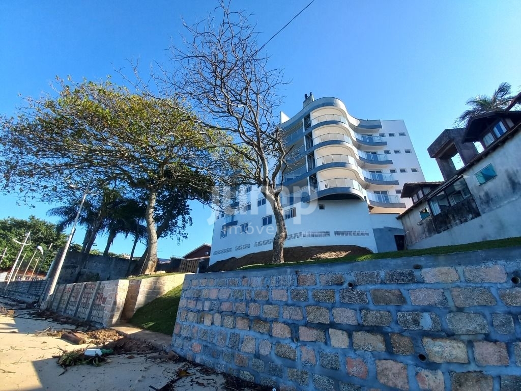 Cobertura à venda com 4 quartos, 200m² - Foto 3