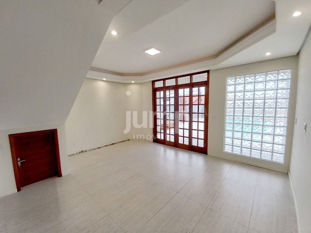 Casa à venda com 3 quartos, 186m² - Foto 3