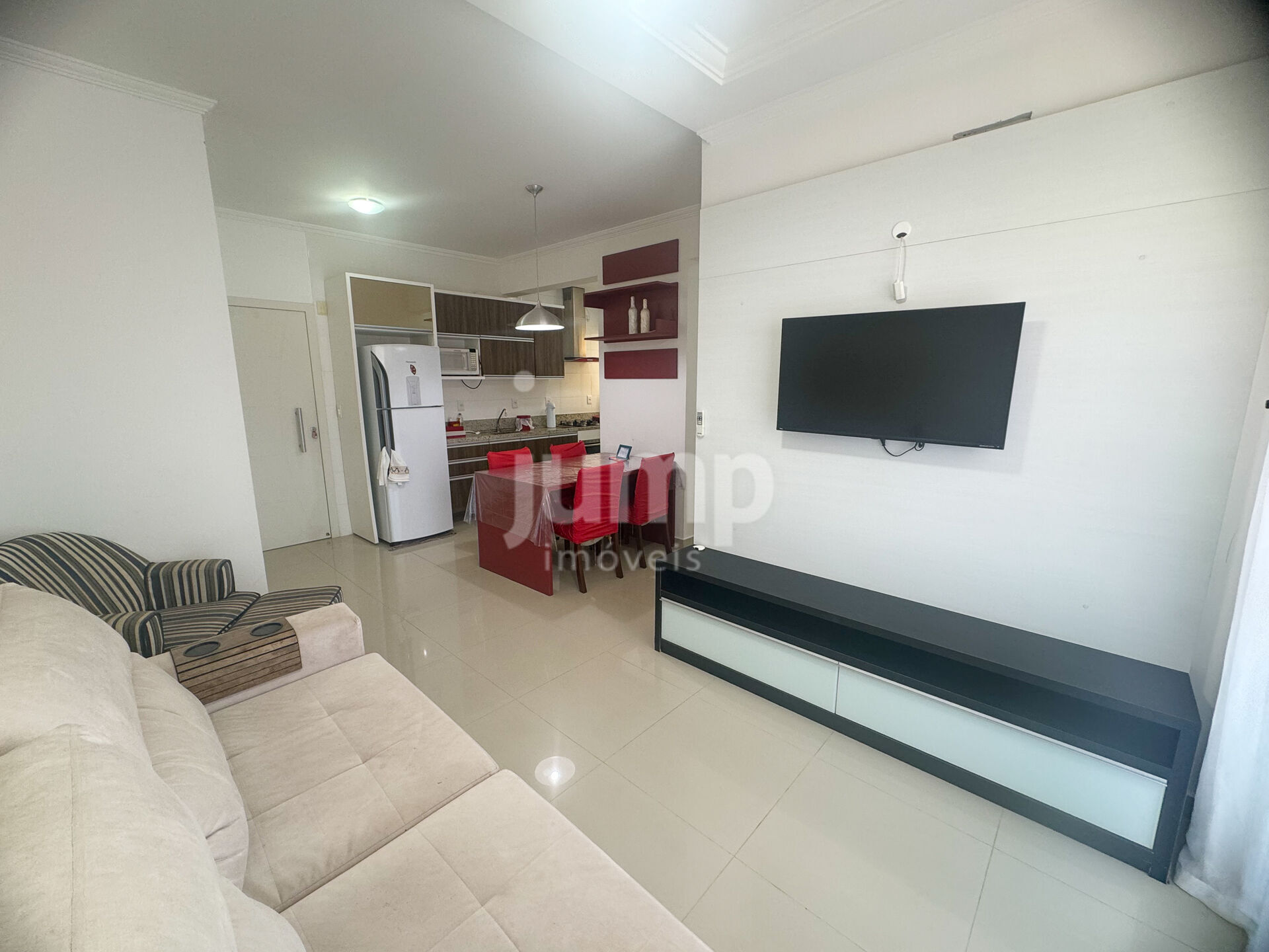 Apartamento à venda com 2 quartos, 69m² - Foto 1