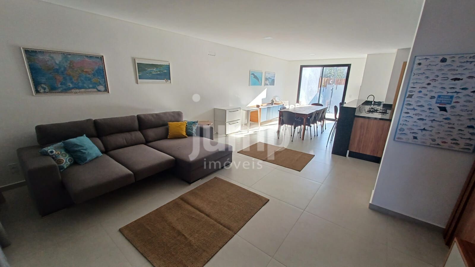 Casa à venda com 3 quartos, 159m² - Foto 2
