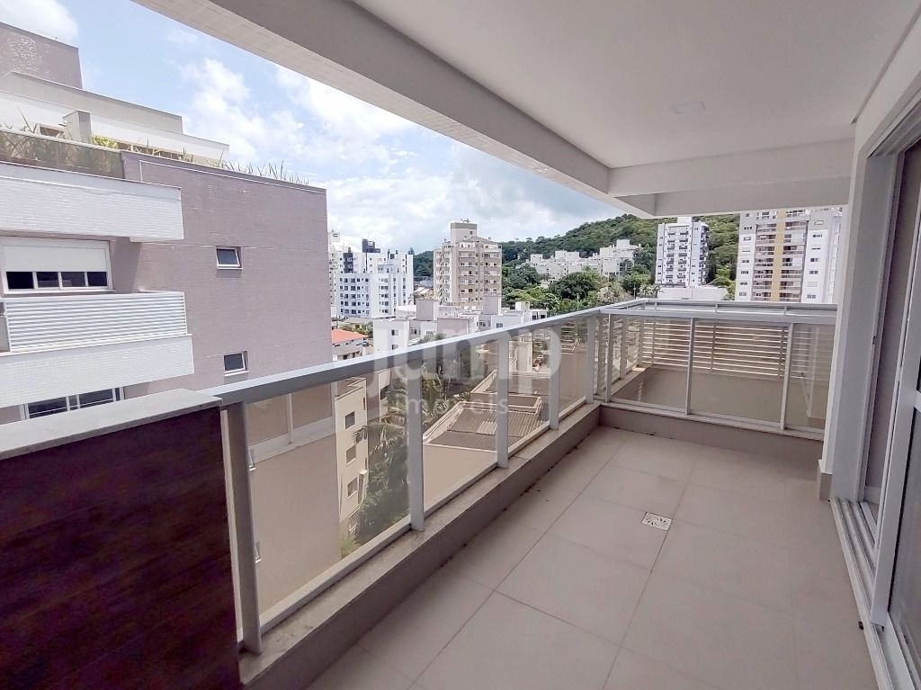 Apartamento à venda com 3 quartos, 95m² - Foto 5