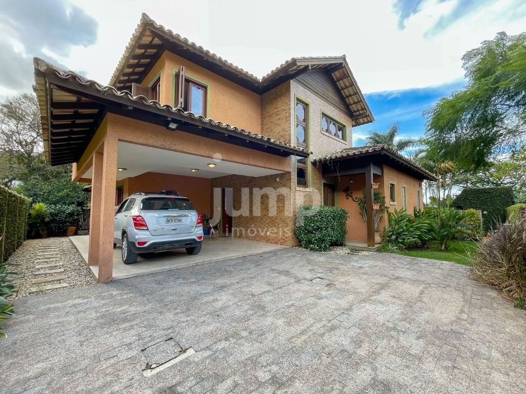 Casa à venda com 3 quartos, 263m² - Foto 2