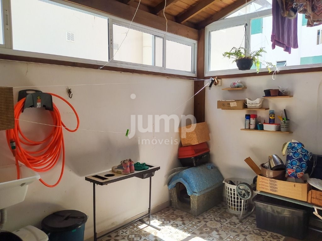 Casa à venda com 2 quartos, 67m² - Foto 3