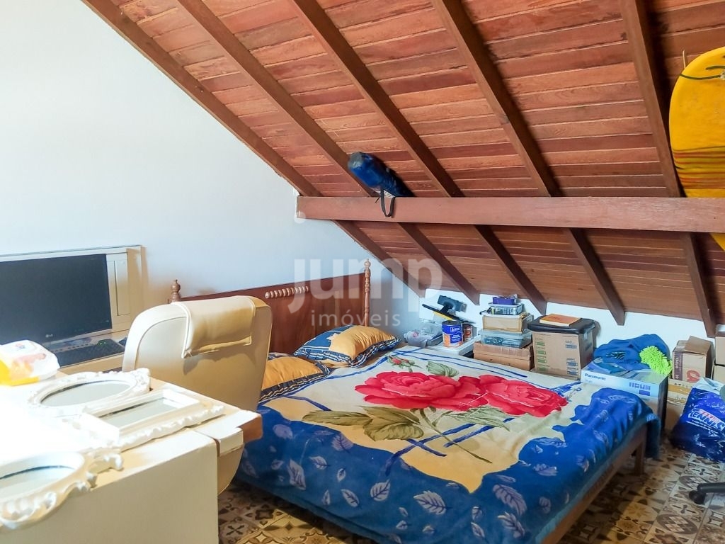 Casa à venda com 2 quartos, 67m² - Foto 4