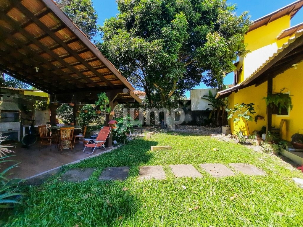 Casa à venda com 3 quartos, 600m² - Foto 4