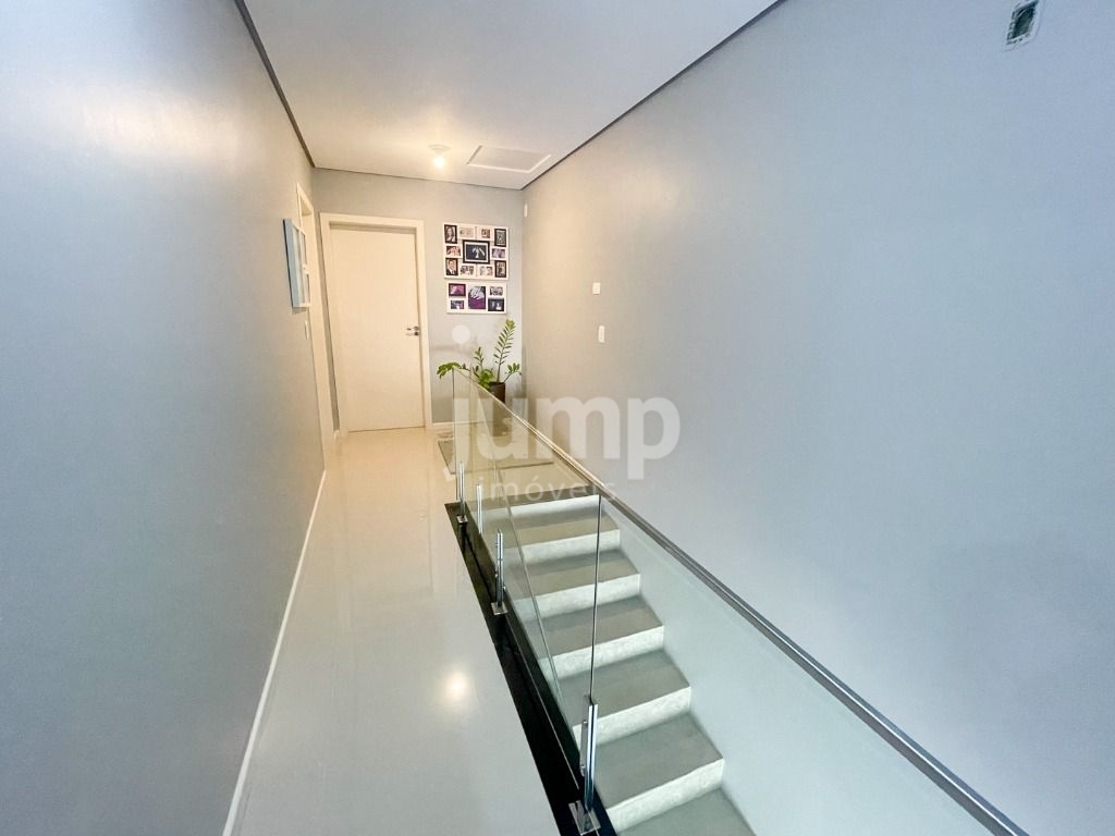 Casa à venda com 3 quartos, 215m² - Foto 19