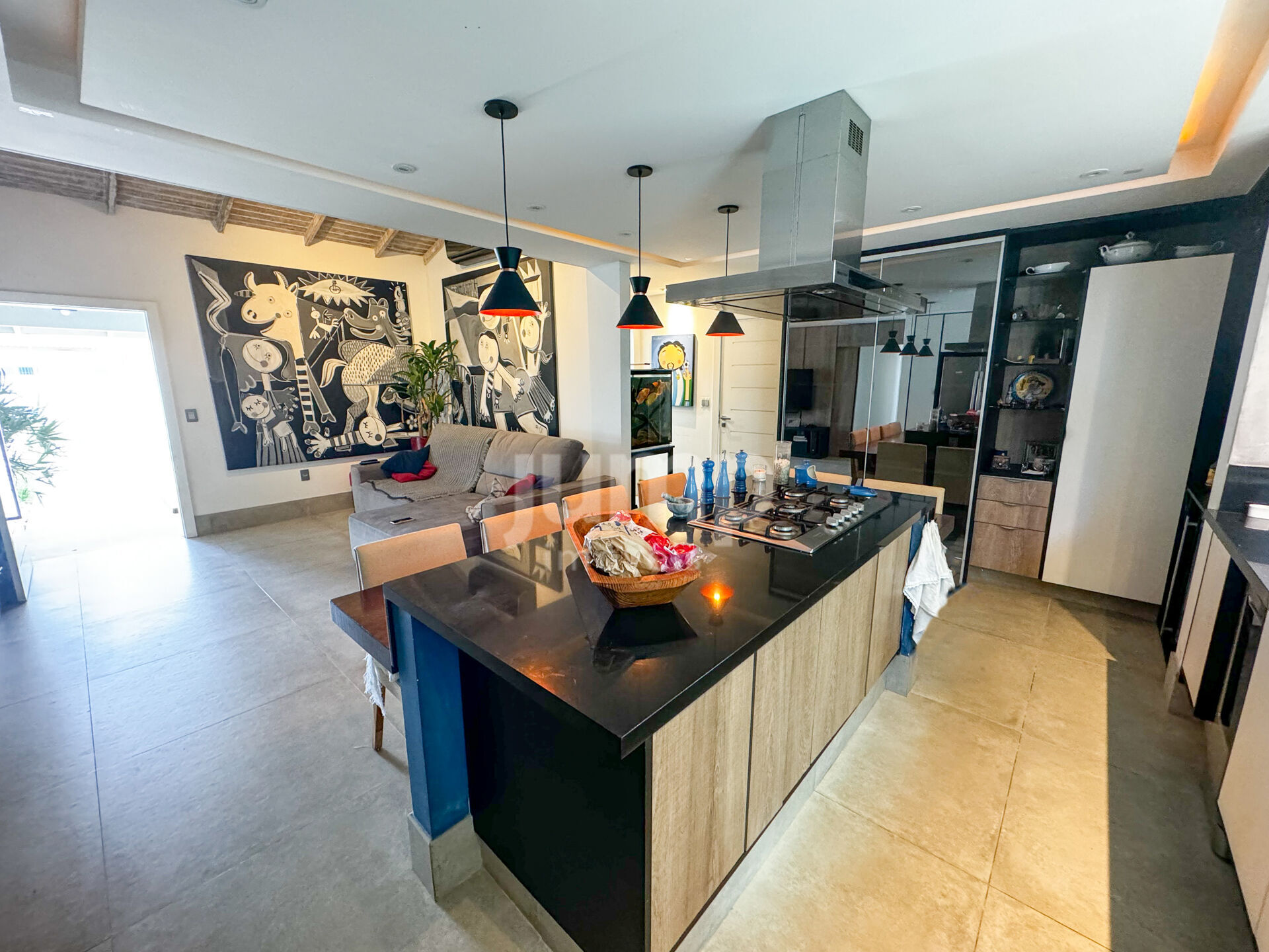 Casa à venda com 3 quartos, 260m² - Foto 3