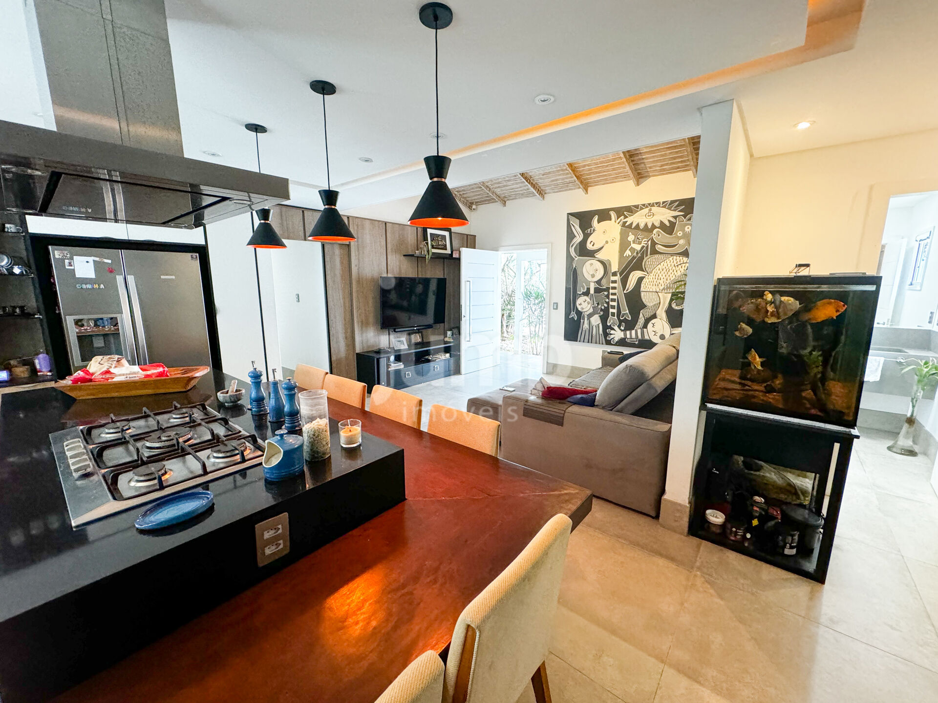 Casa à venda com 3 quartos, 260m² - Foto 4