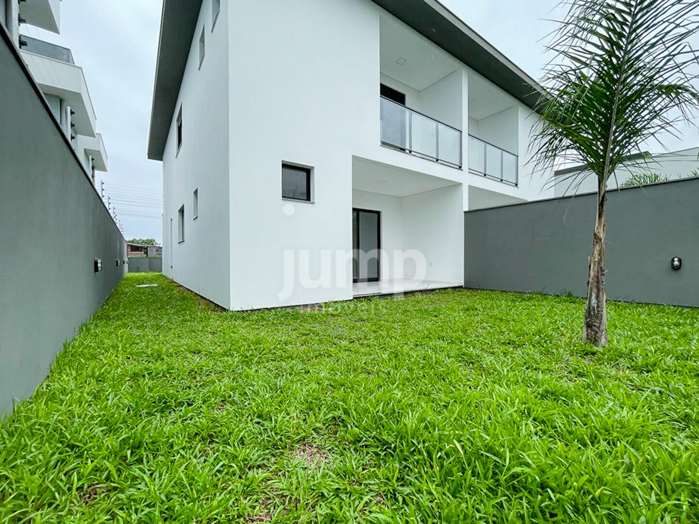 Casa à venda com 3 quartos, 150m² - Foto 3