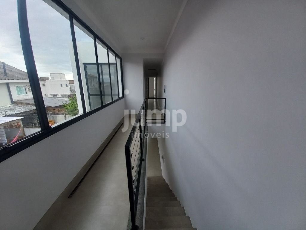 Casa à venda com 3 quartos, 158m² - Foto 7