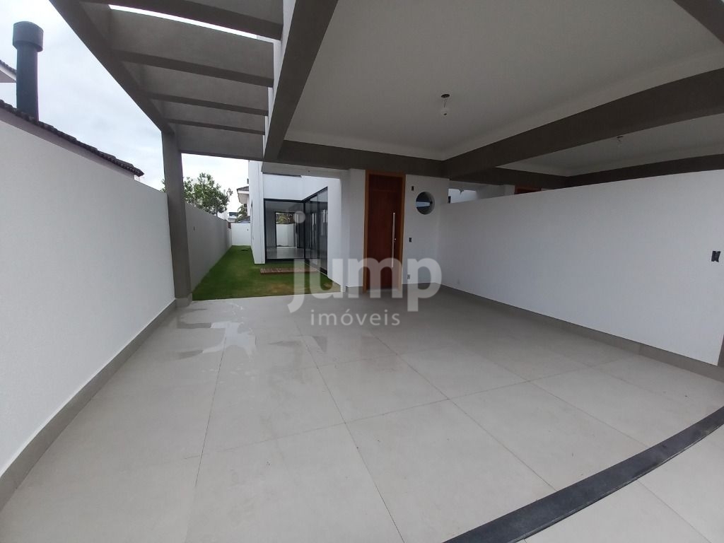 Casa à venda com 3 quartos, 158m² - Foto 4