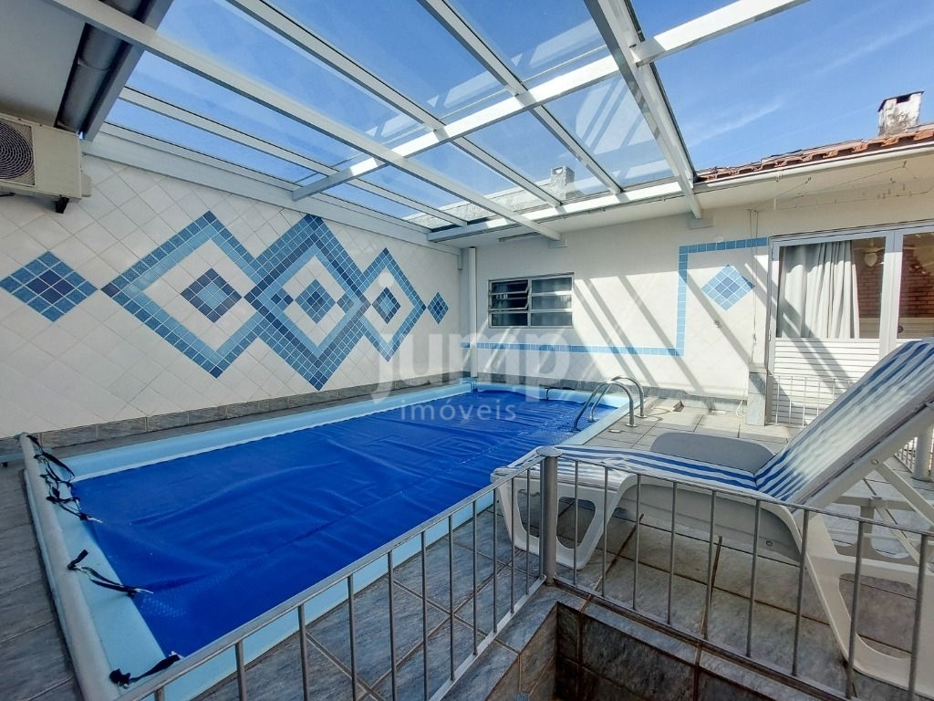 Casa à venda com 3 quartos, 166m² - Foto 2