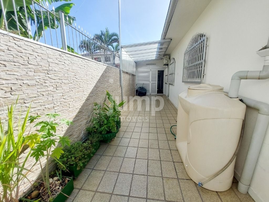 Casa à venda com 3 quartos, 166m² - Foto 10