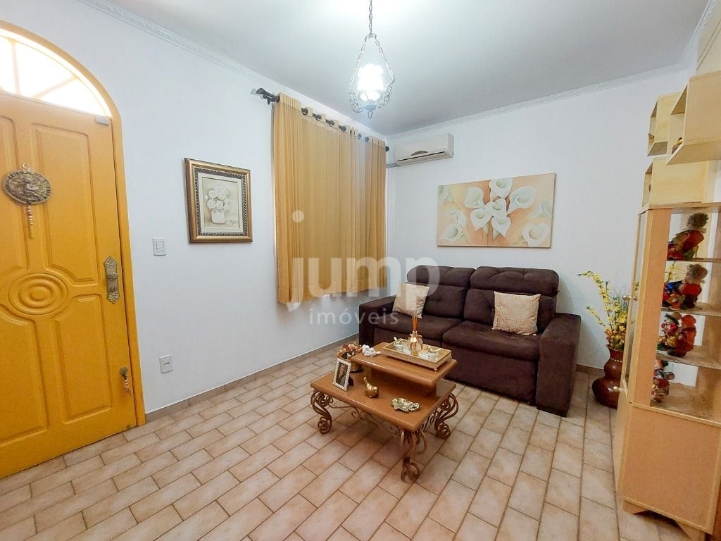 Casa à venda com 3 quartos, 166m² - Foto 7