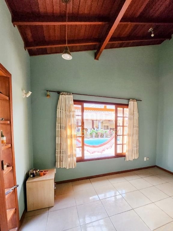 Casa à venda com 4 quartos, 250m² - Foto 8