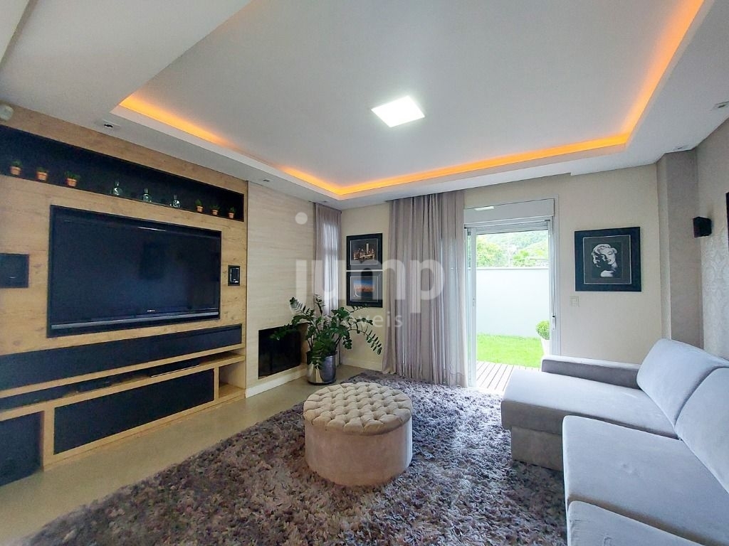 Casa à venda com 3 quartos, 350m² - Foto 7