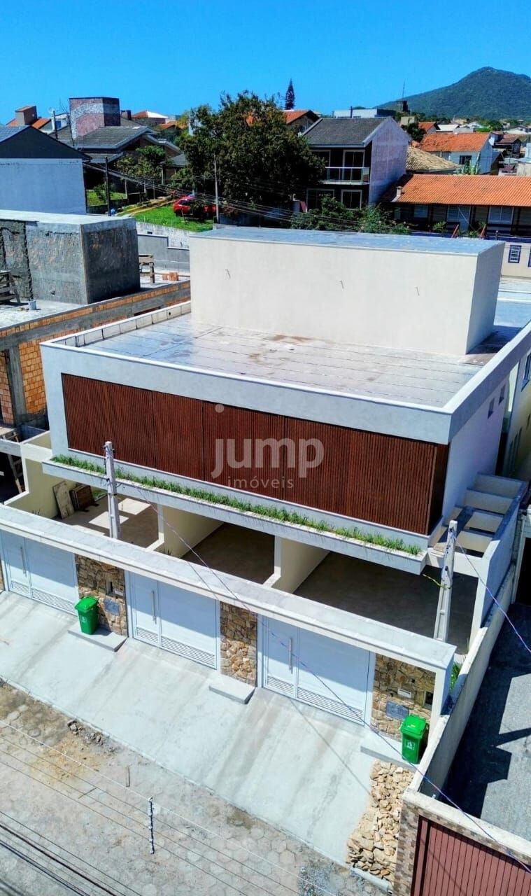 Casa, 3 quartos, 143 m² - Foto 1