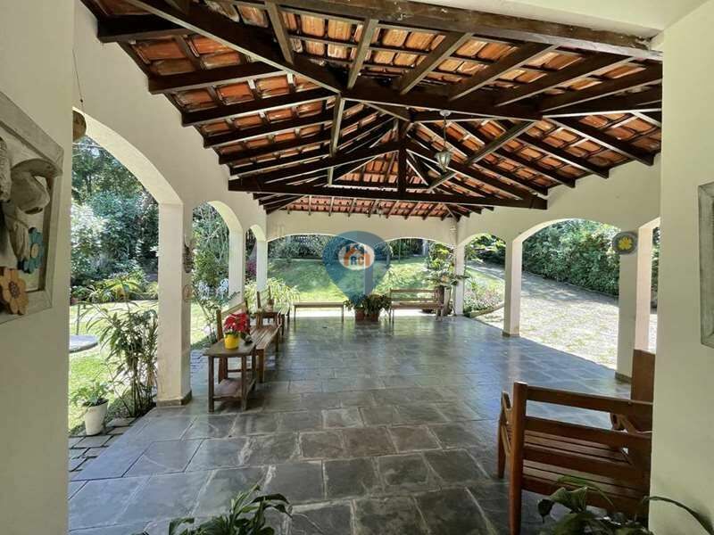 Casa de Condomínio à venda com 4 quartos, 542m² - Foto 6