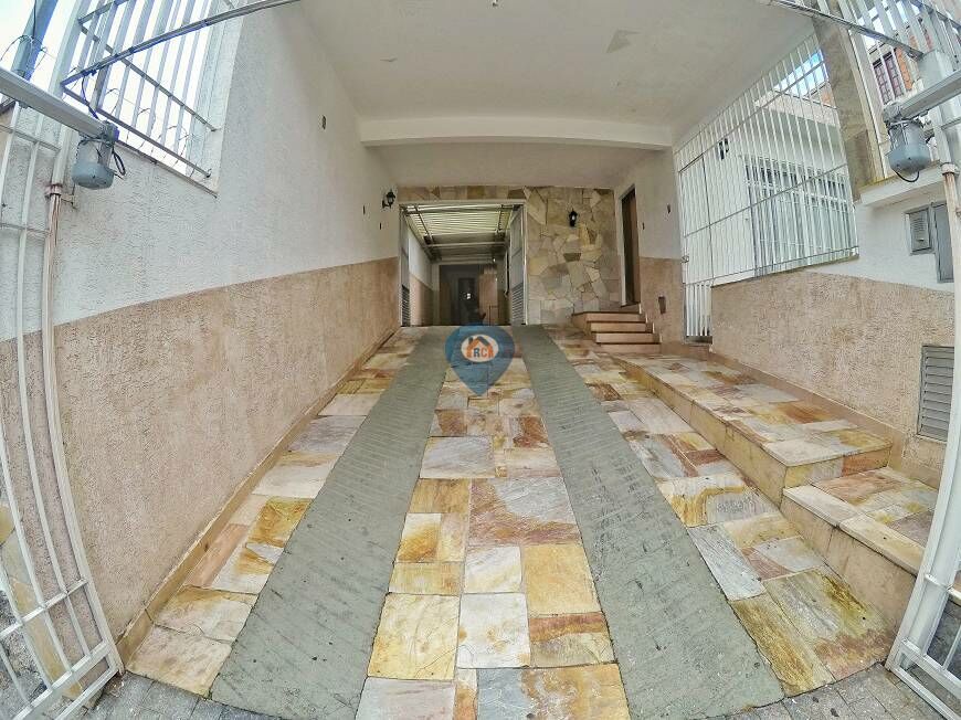 Casa à venda com 3 quartos, 191m² - Foto 4