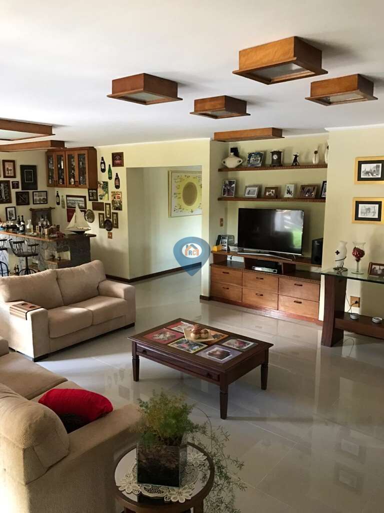 Casa à venda com 4 quartos, 700m² - Foto 25