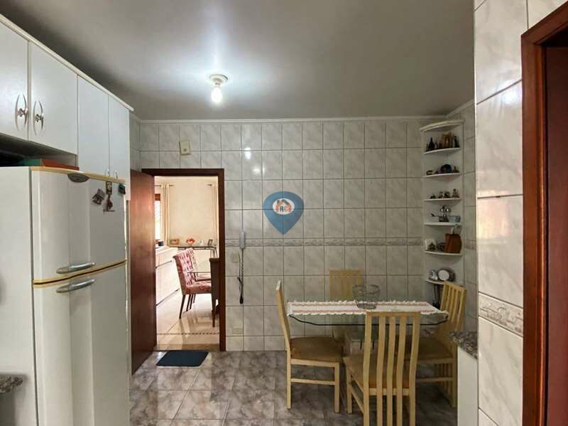 Casa de Condomínio à venda com 3 quartos, 361m² - Foto 10