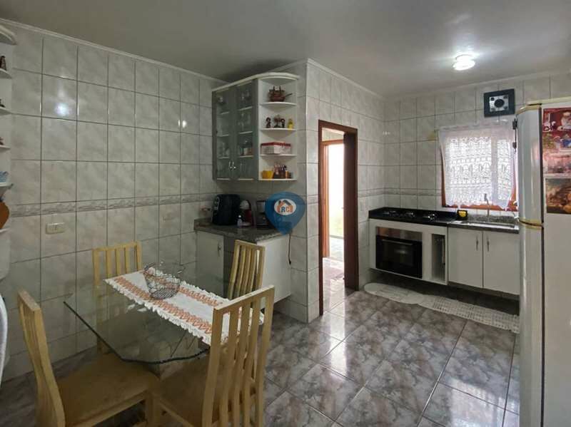 Casa de Condomínio à venda com 3 quartos, 361m² - Foto 9