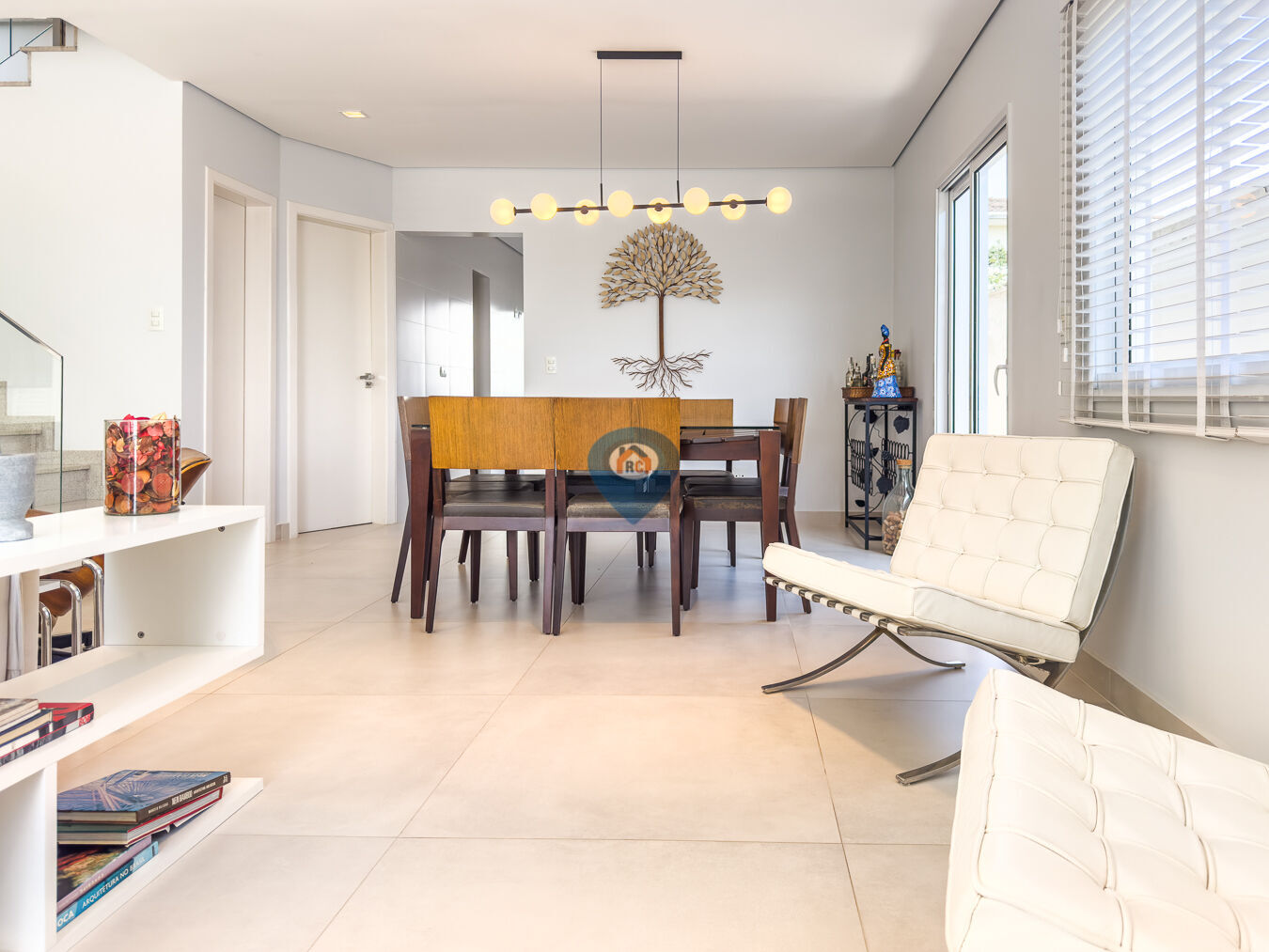Casa de Condomínio à venda com 4 quartos, 250m² - Foto 6