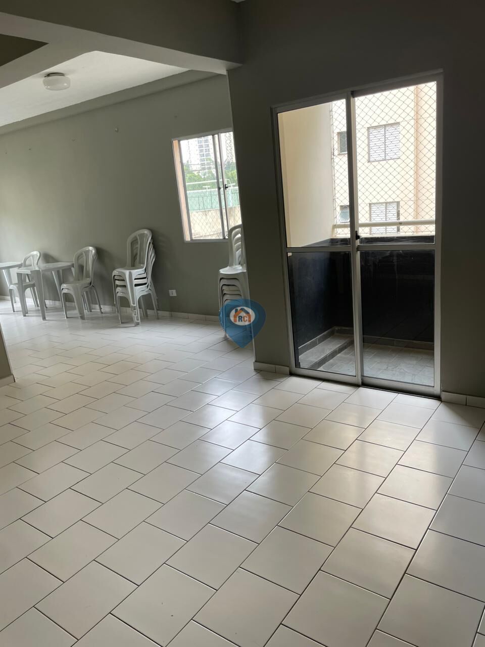 Apartamento à venda com 3 quartos, 70m² - Foto 3