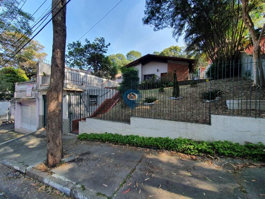 Casa à venda com 3 quartos, 250m² - Foto 2