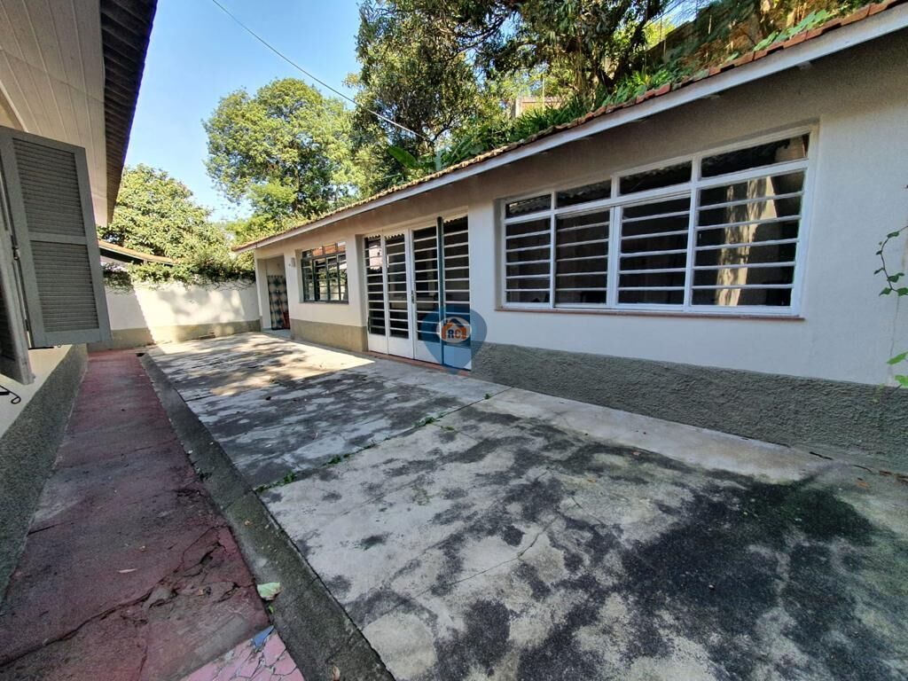 Casa à venda com 3 quartos, 250m² - Foto 6