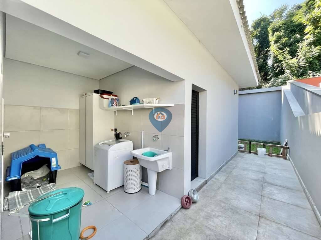 Casa à venda com 3 quartos, 269m² - Foto 31