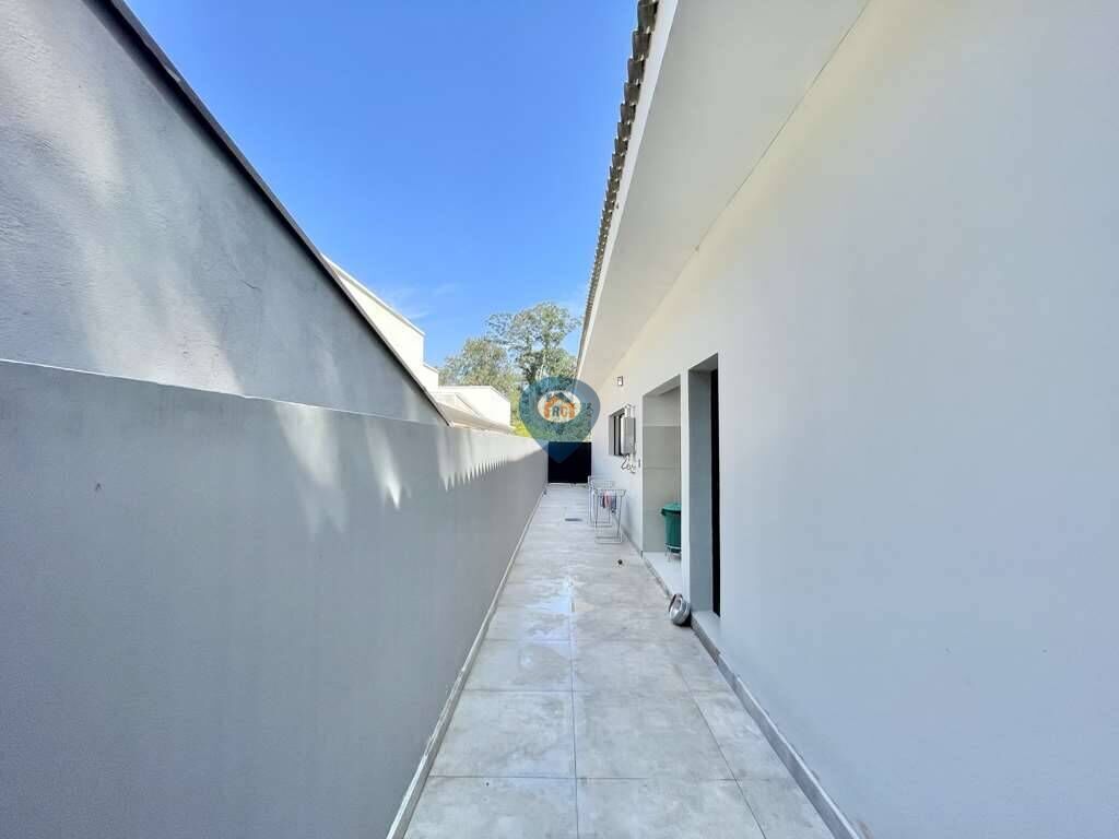 Casa à venda com 3 quartos, 269m² - Foto 29