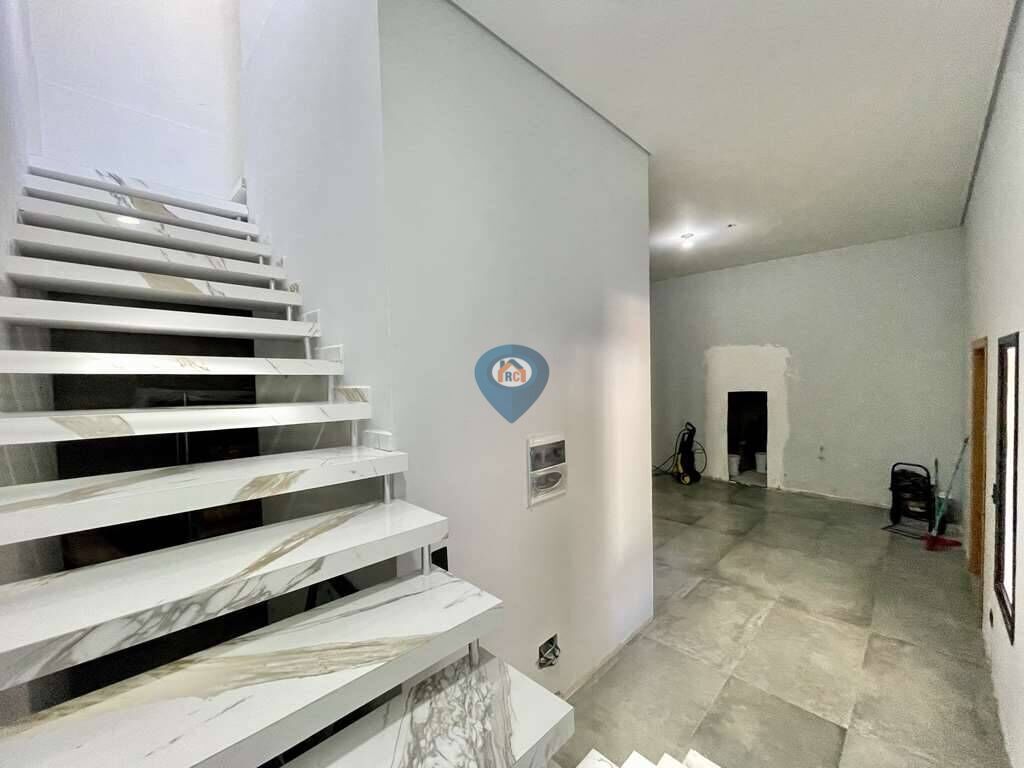 Casa à venda com 3 quartos, 269m² - Foto 21