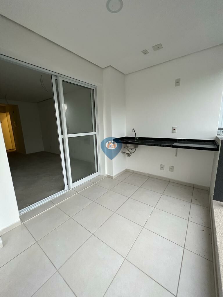 Apartamento à venda com 2 quartos, 67m² - Foto 9