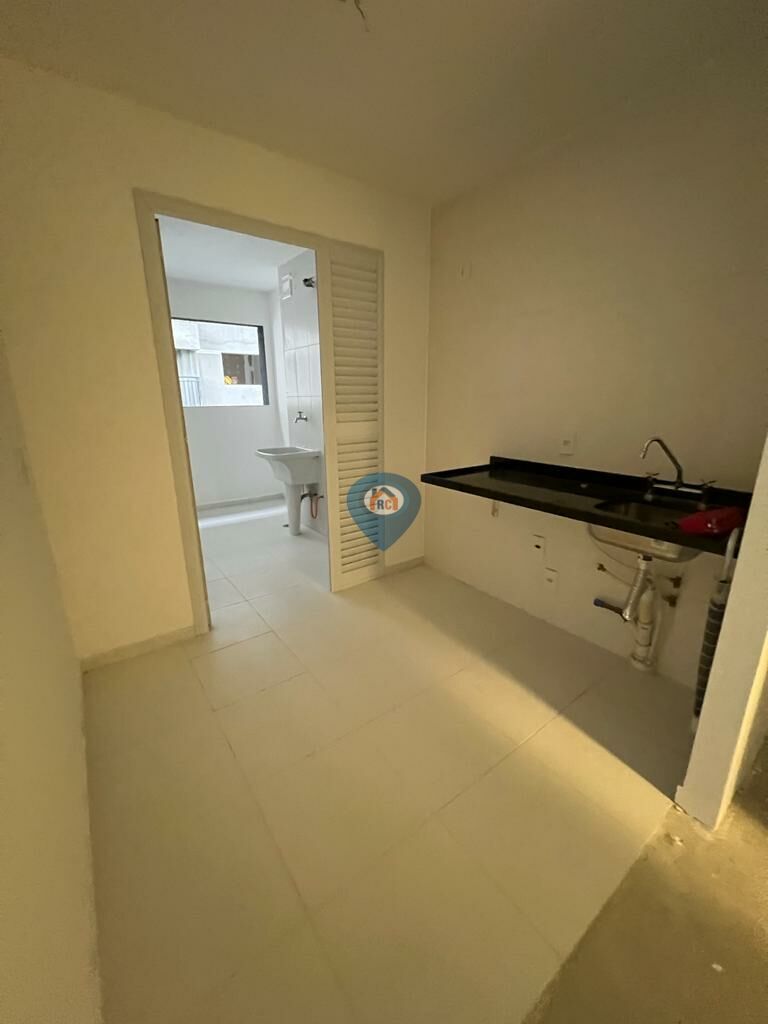 Apartamento à venda com 2 quartos, 67m² - Foto 11