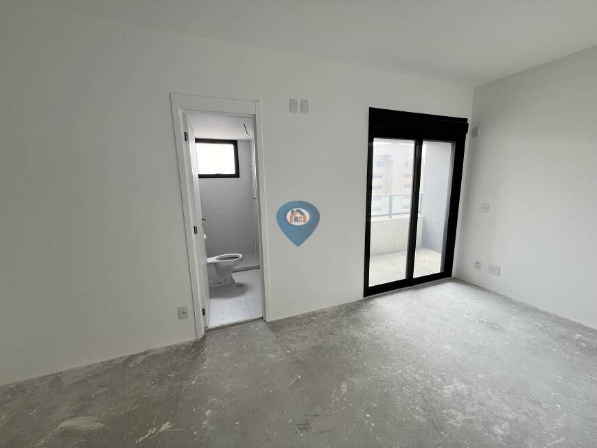 Apartamento à venda com 3 quartos, 218m² - Foto 8