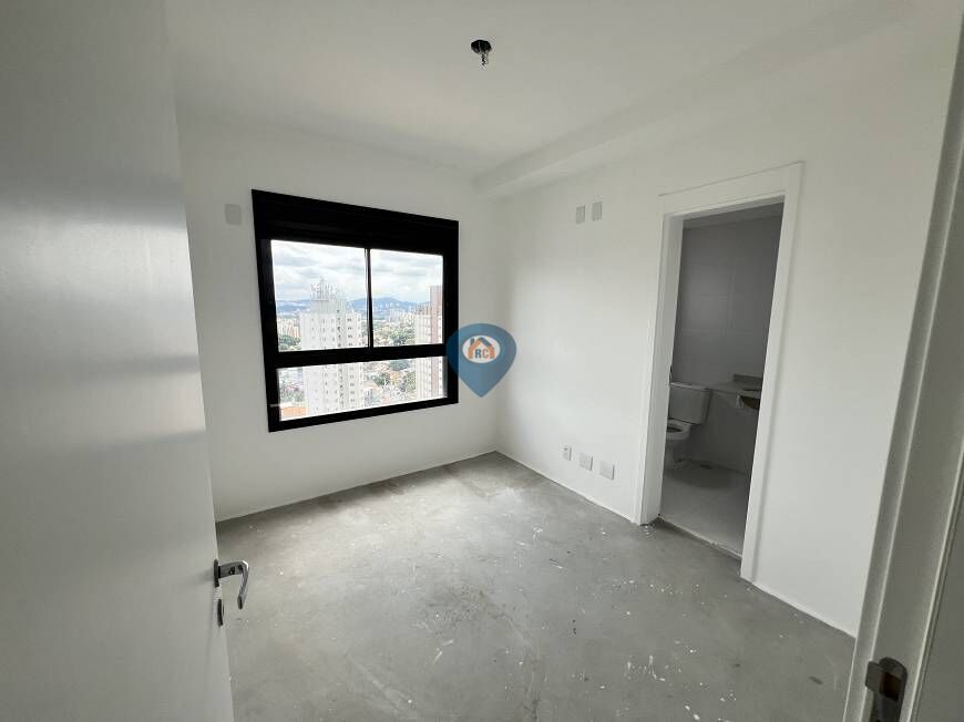 Apartamento à venda com 3 quartos, 218m² - Foto 10