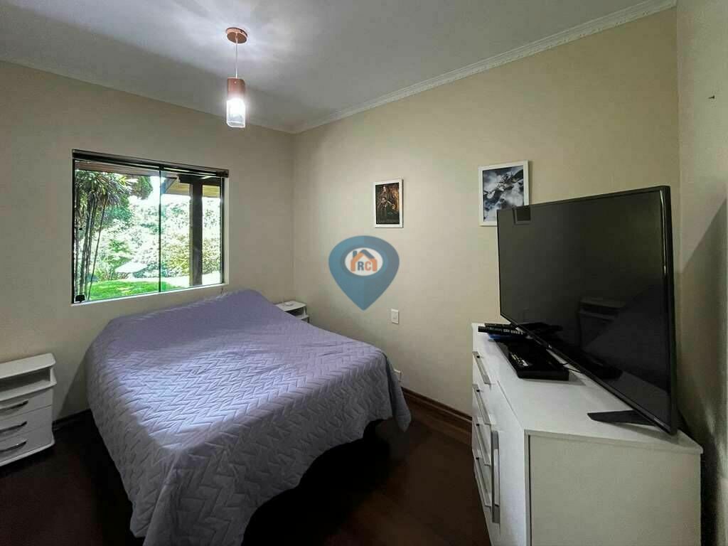 Casa de Condomínio para alugar com 3 quartos, 590m² - Foto 17