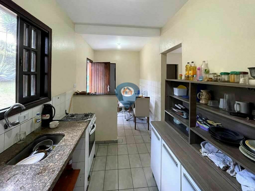 Casa de Condomínio para alugar com 3 quartos, 590m² - Foto 19