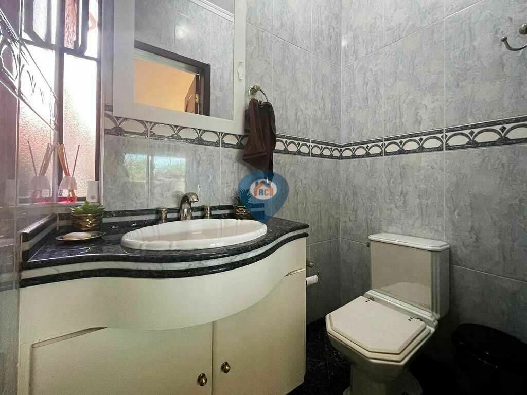 Casa de Condomínio para alugar com 3 quartos, 590m² - Foto 26