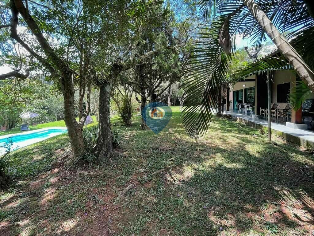 Casa de Condomínio para alugar com 3 quartos, 590m² - Foto 36