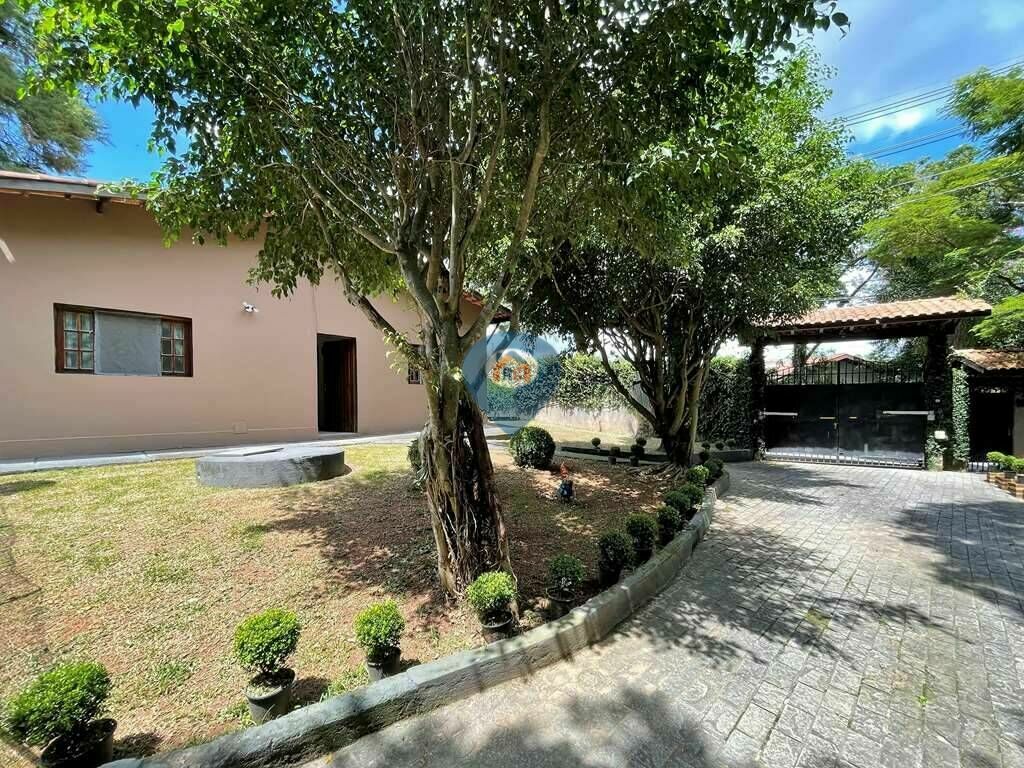 Casa de Condomínio para alugar com 3 quartos, 590m² - Foto 47