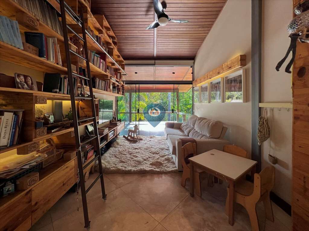 Casa à venda com 5 quartos, 382m² - Foto 35