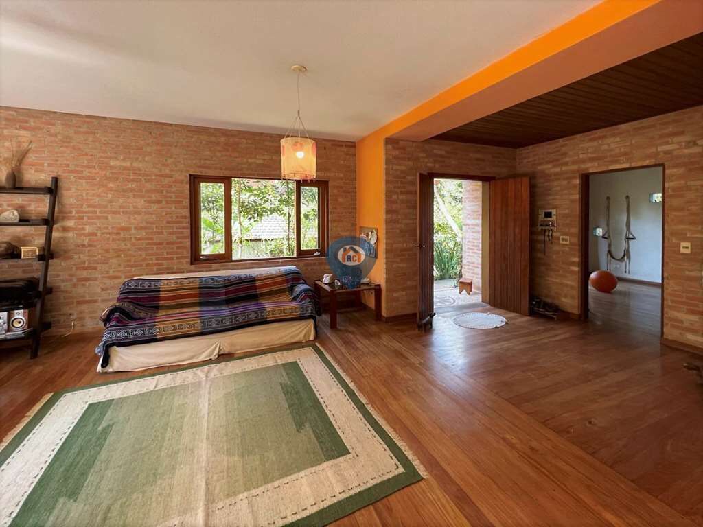 Casa à venda com 3 quartos, 369m² - Foto 12