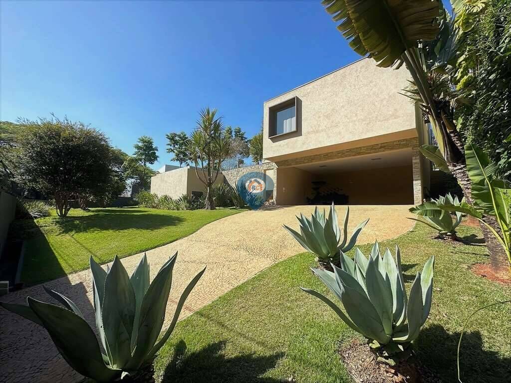 Casa à venda com 5 quartos, 726m² - Foto 2