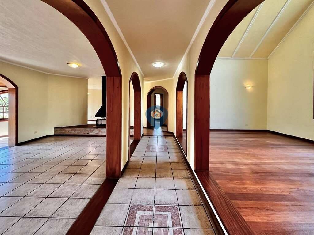 Casa à venda com 4 quartos, 586m² - Foto 8