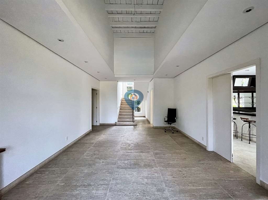 Casa para alugar com 6 quartos, 659m² - Foto 10