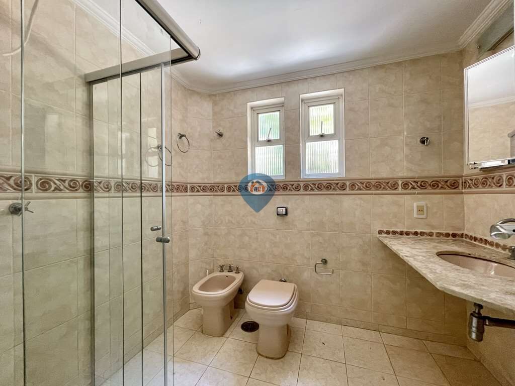 Casa à venda com 7 quartos, 610m² - Foto 25